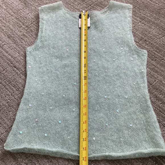 D&G Sheer Pop-Over Vest - Picture 12 of 12